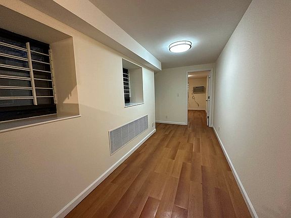 3rd image of 226 W 25th St #Bfw