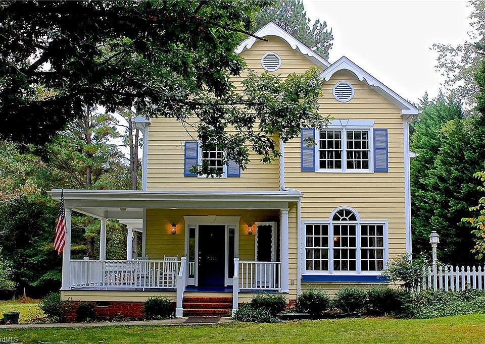 1st image of 6111 Four Oaks Ct
