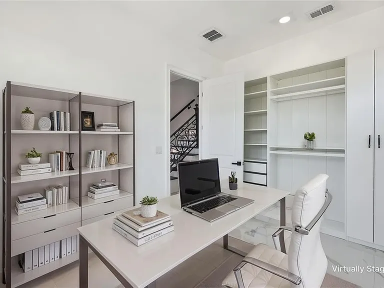 2816 Corrine St #2 — Photo 5