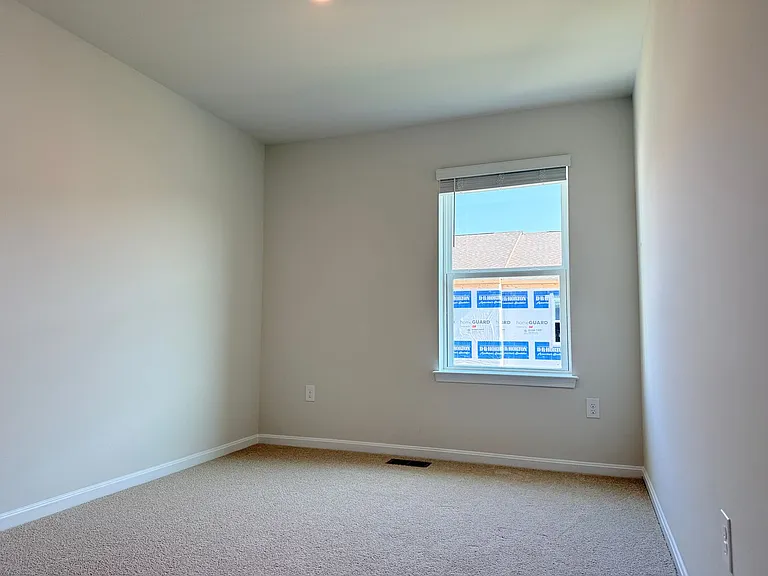 529 Colette St — Photo 10