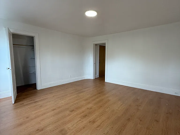 16219 Laburnum Ave #3 — Photo 14