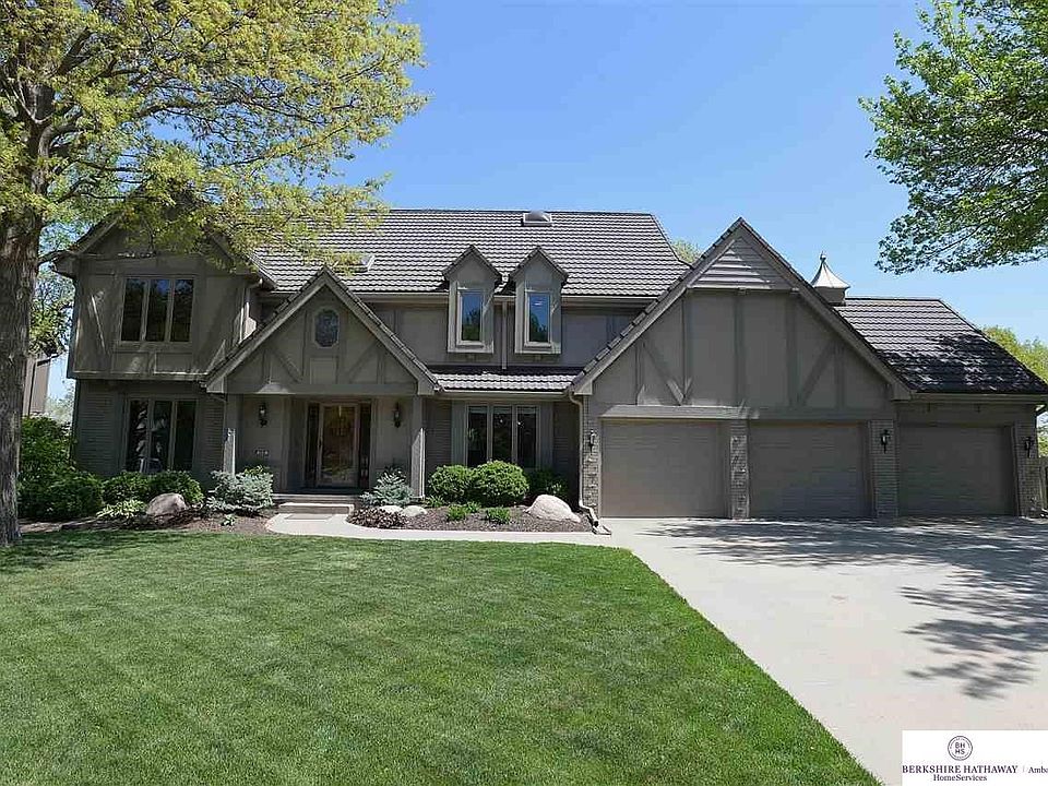 1st image of 3605 S 161st Cir