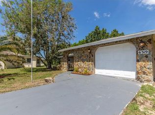 6319 Ridge Crest Dr, Port Richey, FL 34668