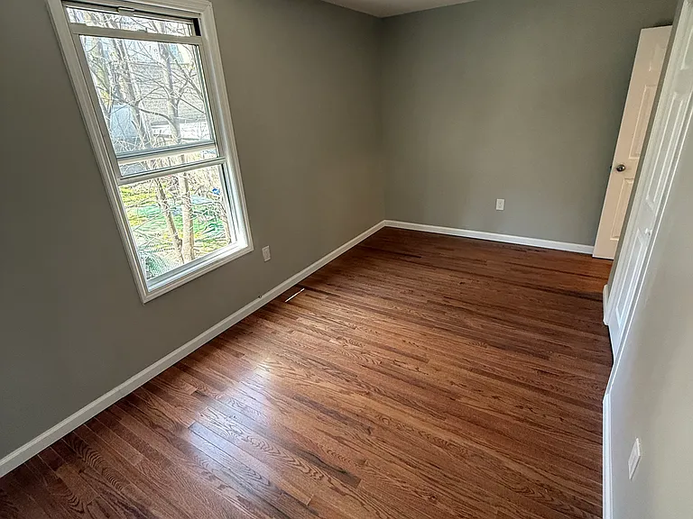 250 Summer Ave #2 — Photo 8