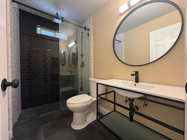 1707 W Swain Rd #3 — Photo 14