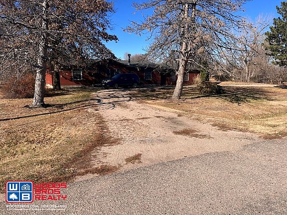3rd image of 214 Campbell Ave