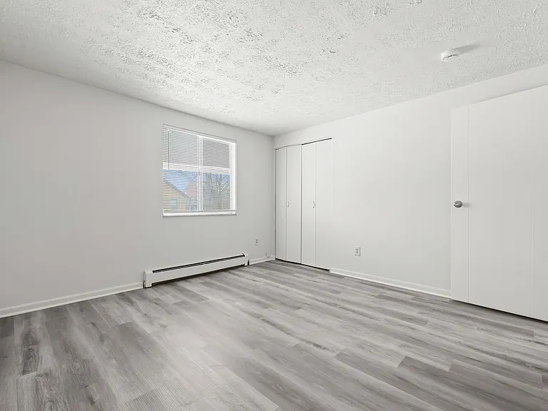 161 Cedar Ave #14 — Photo 10