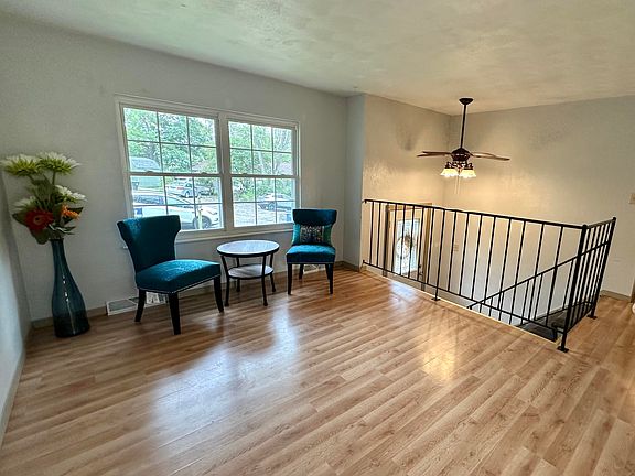 5th image of 5203 Starlite Ct