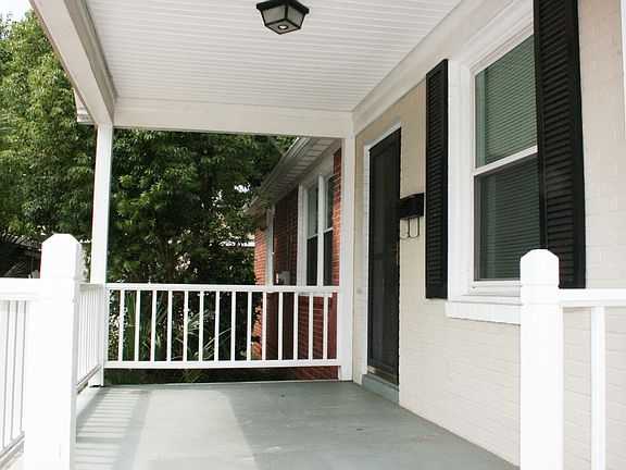 3rd image of 5867 Bartram Cir N