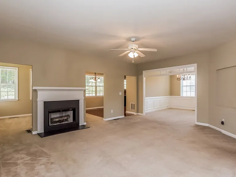 6049 Brookmere Ln — Photo 4