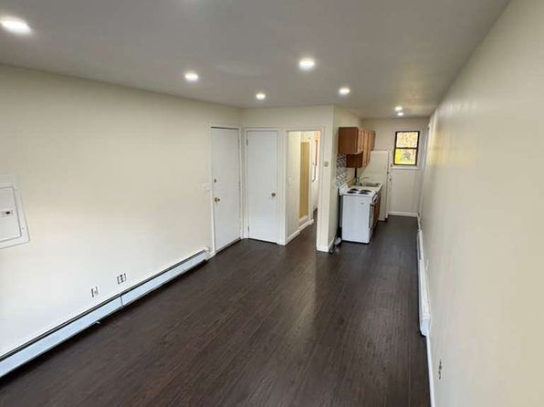 44 Peach Pl #1