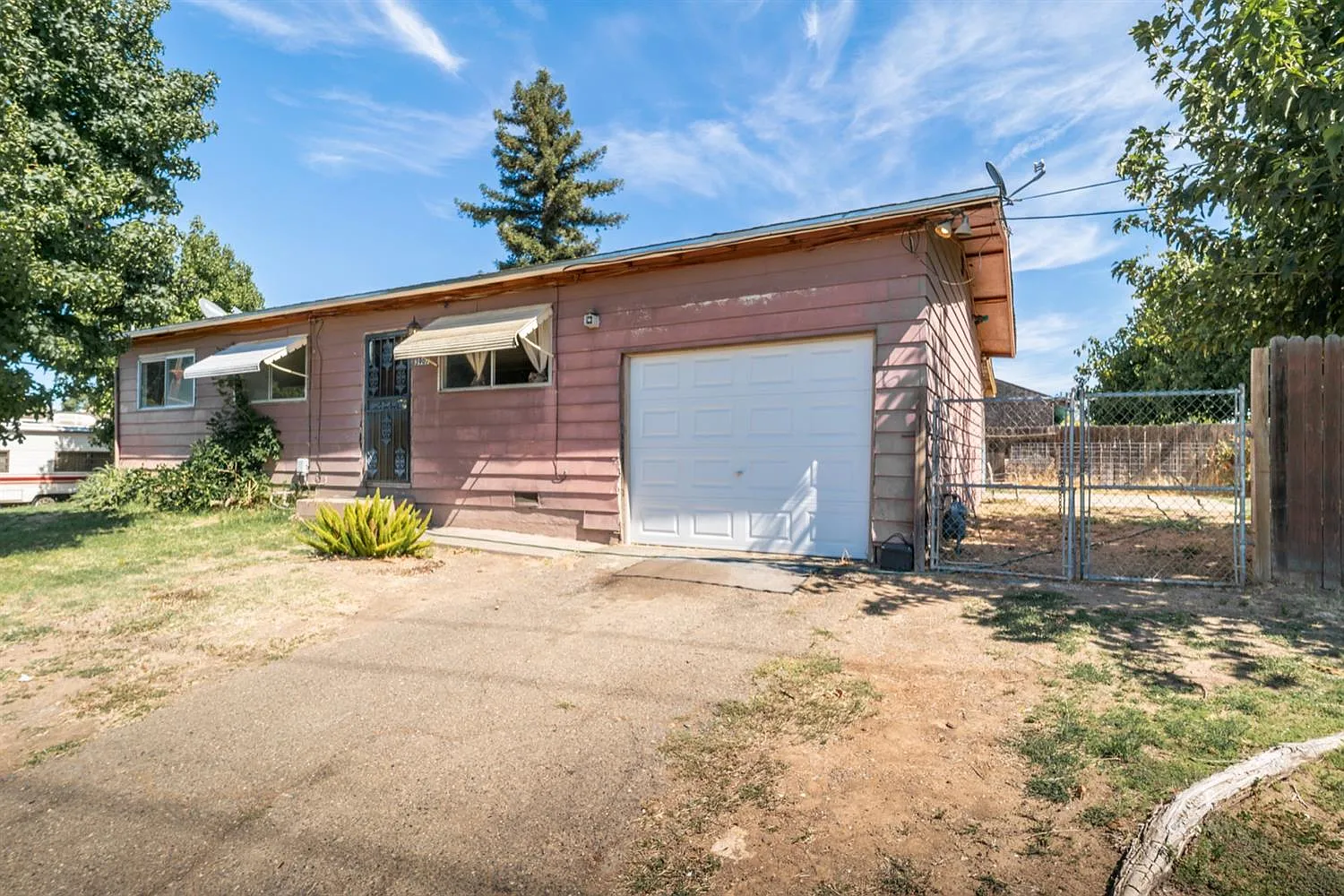 3907 Arcano Ave photo 1