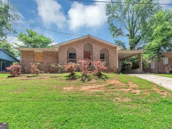 5267 Sheppard Ln, Stone Mountain, GA 30083