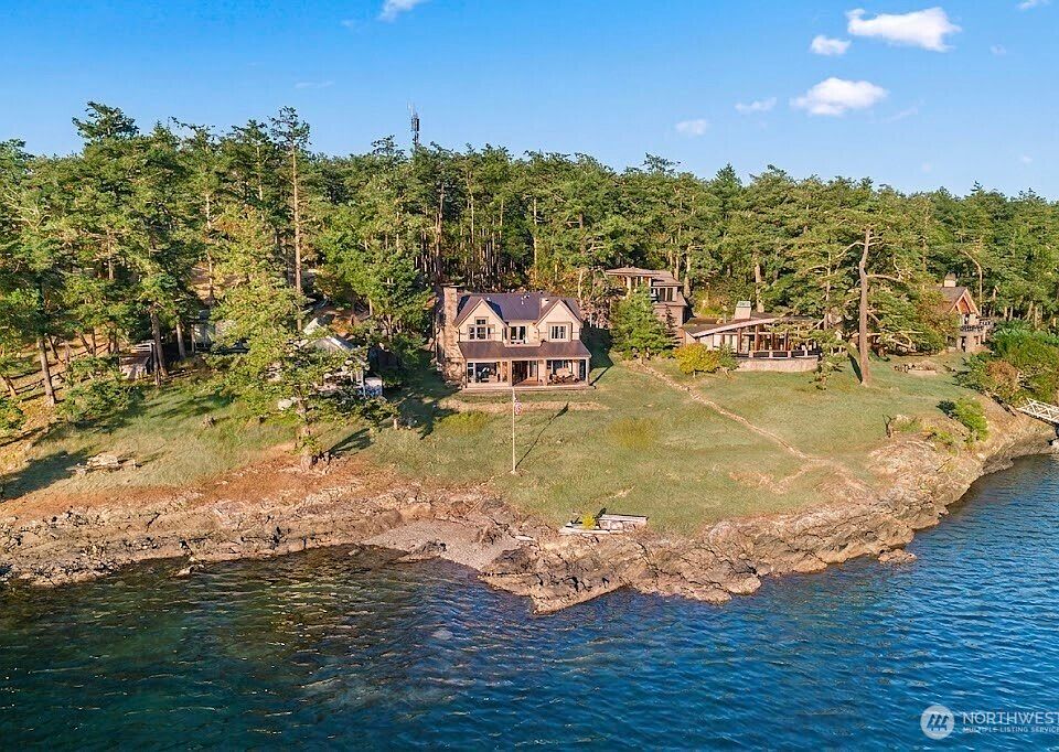 1st image of 745 Cape Drive
