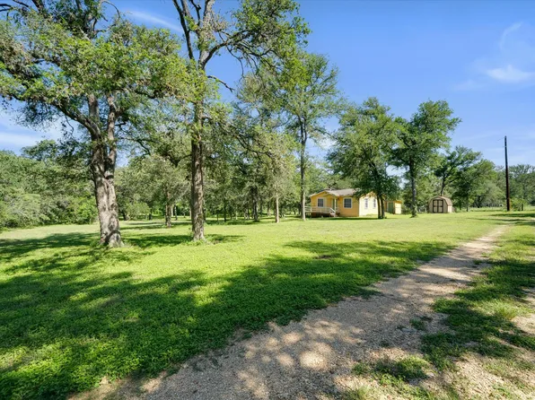 1732 Watterson Rd, Red Rock, TX 78662