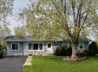 7713 Broadview Ct, Spring Grove, IL 60081