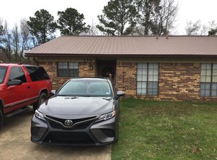 108 Cowett Ln, Nash, TX 75569