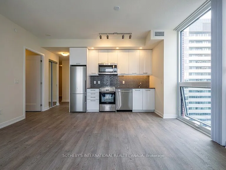 99 John St #3807 — Photo 4