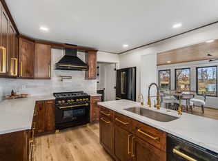 1015 Jump Off Rd, Bon Aqua, TN 37025