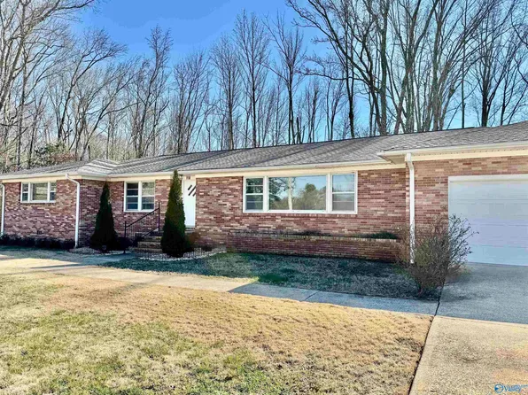 118 Pauline Dr, Hazel Green, AL 35750