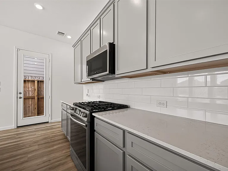 5558 Amber Brook Ln — Photo 19