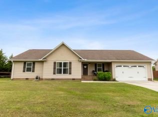 238 Old Glory Ln, Albertville, AL 35950