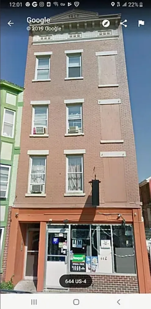 2 bed, 1000 sqft, $1,350 — Photo 1