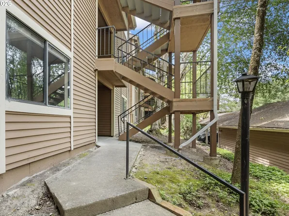9967 SE Talbert St, Clackamas, OR 97015