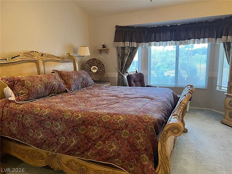2404 Floyd Ct — Photo 10