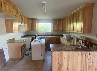 417 N 3rd St, Bloomfield, NM 87413