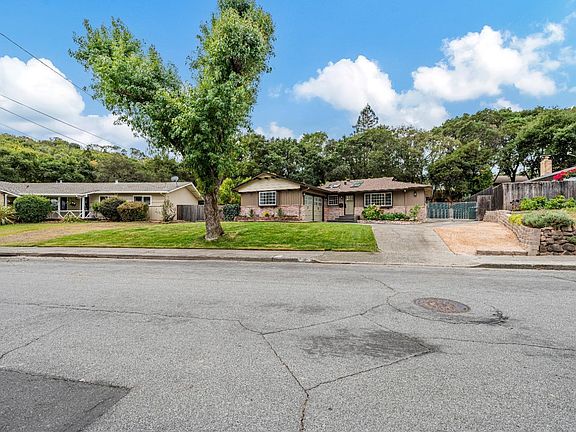 4th image of 1085 Cambridge Street