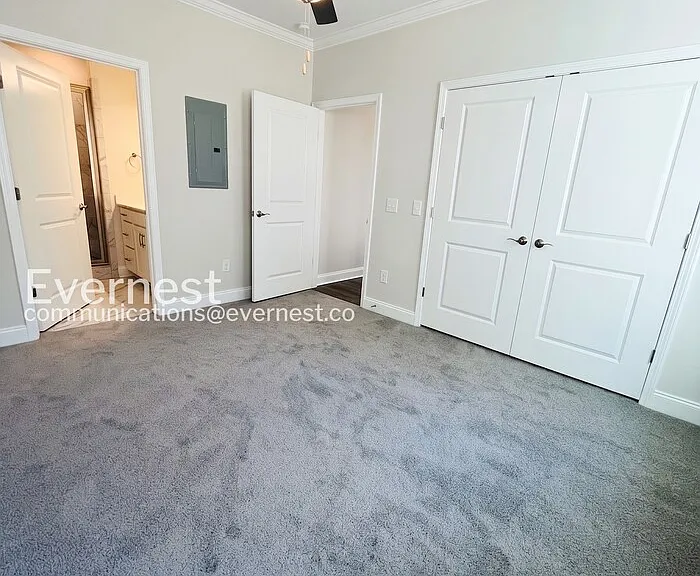 828 Goswell Dr #4 — Photo 7