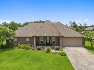 2635 E Robinwood Dr, Lake charles, LA 70611