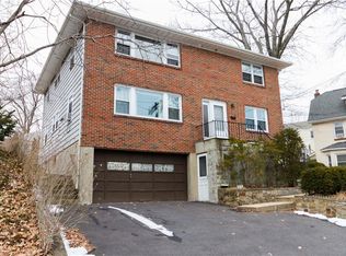 213 Trenchard St, Yonkers, NY 10704