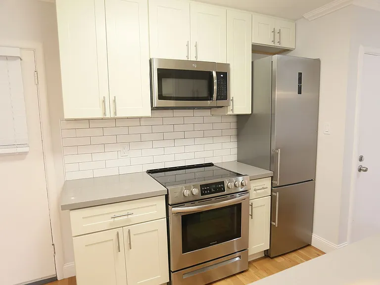 180 Montecito Ave — Photo 5