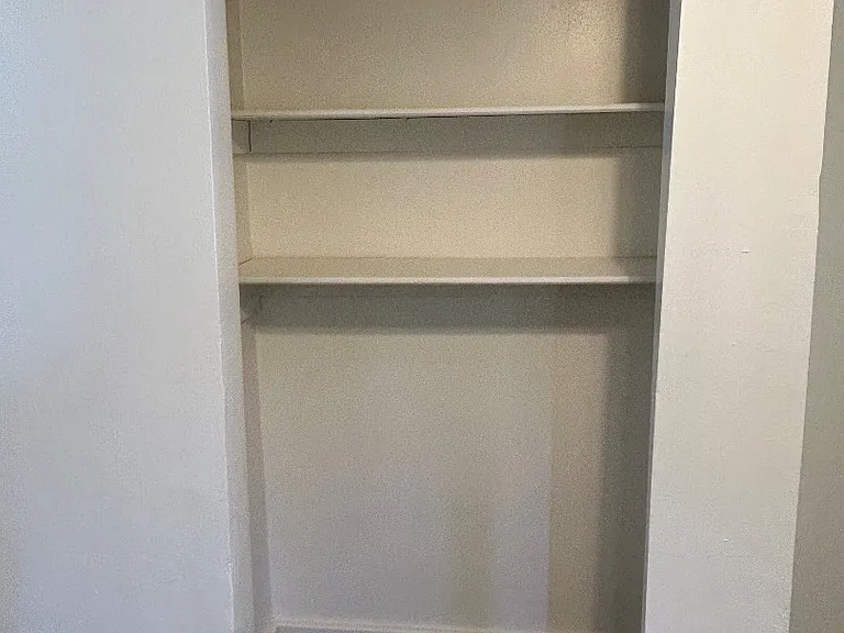 Unit Photo