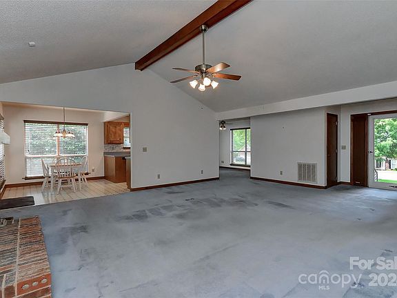 4th image of 2018 Brandywine Dr