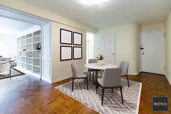 Rented by Bond New York | media 21