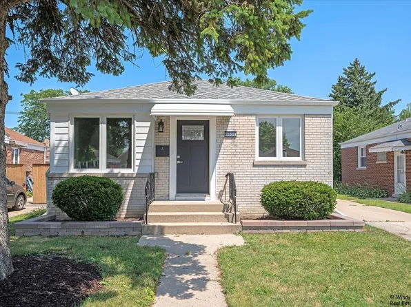 5533 N Odell Ave, Chicago, IL 60656