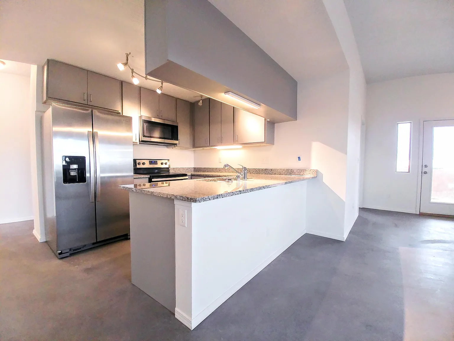 1106 Griegos Rd NW - All Utilities Included North Valley Townhome — Photo 1