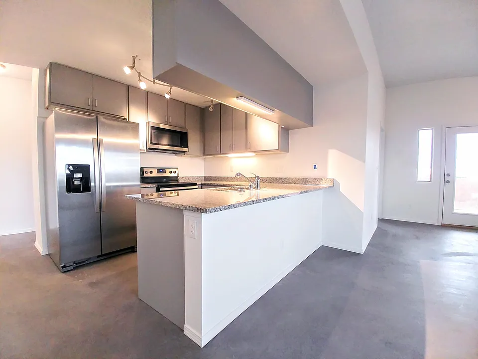 1106 Griegos Rd NW - All Utilities Included North Valley Townhome