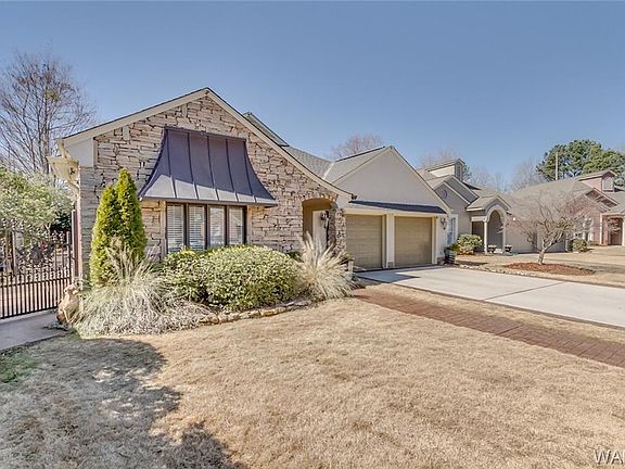 3rd image of 222 Placid Ln