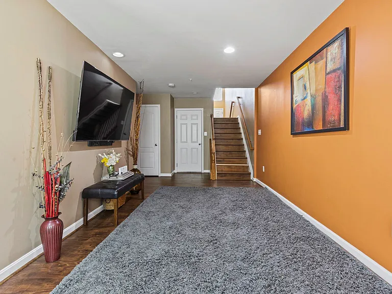 7526 Stonehouse Run Dr — Photo 7