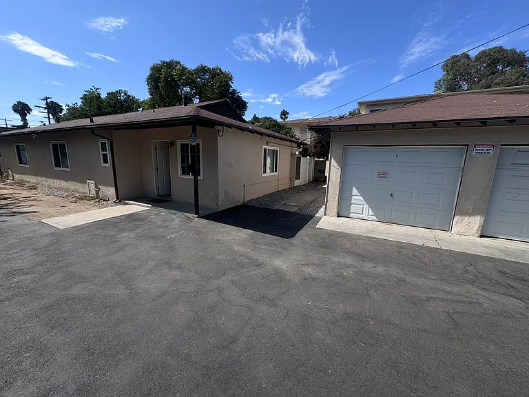 7222 Allott Ave — Photo 2