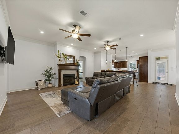 3rd image of 15639 Long Creek Ln