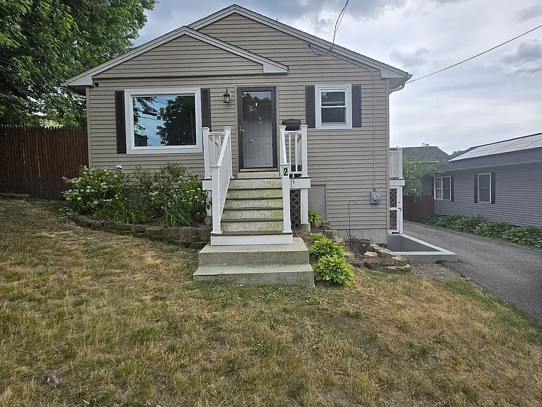 2 Hagan St #1 — Photo 1