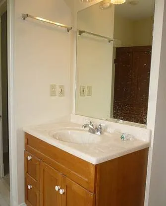 94 N Main St #B — Photo 7