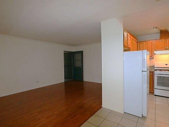 4th image of 4052 Oregon St #2