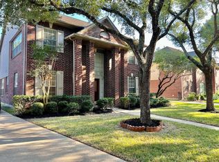 2339 Plantation Bend Dr, Sugar Land, TX 77478