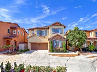 955 S Oakhaven Cir, Anaheim, CA 92804